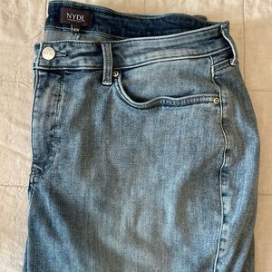 NYDJ Denim Capris/Cropped Pants Lift Tuck Zip Ankle Plus Size 18W EUC